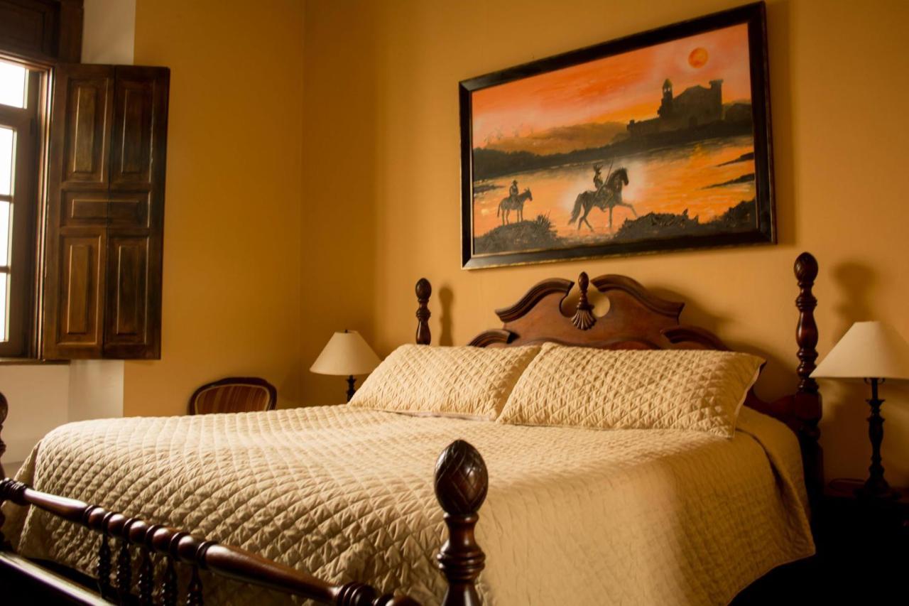 Hotel Aurora Антигуа-Гватемала Экстерьер фото