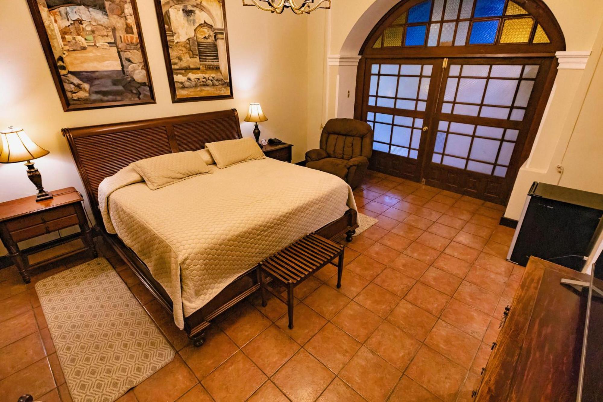 Hotel Aurora Антигуа-Гватемала Экстерьер фото