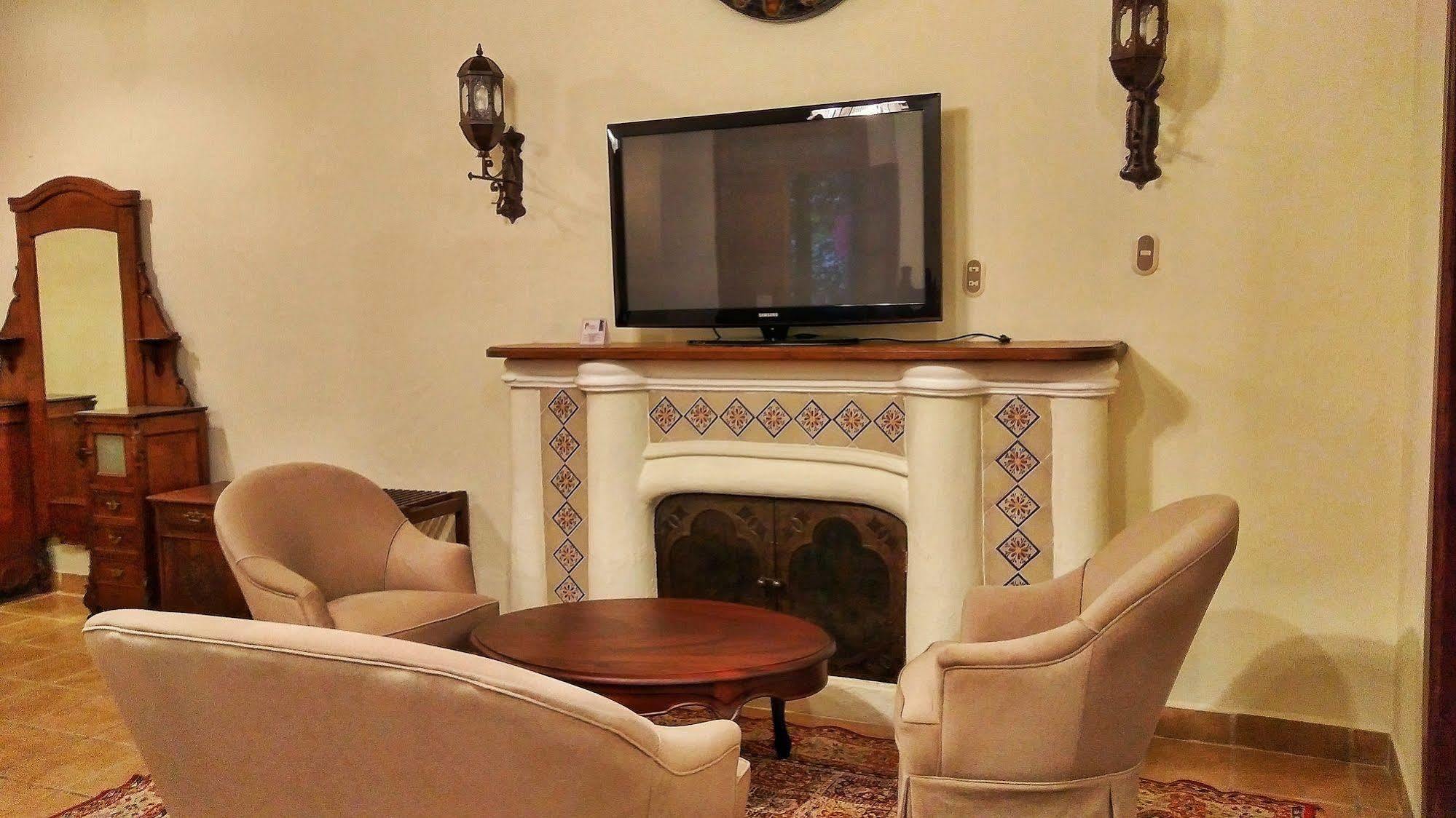 Hotel Aurora Антигуа-Гватемала Экстерьер фото